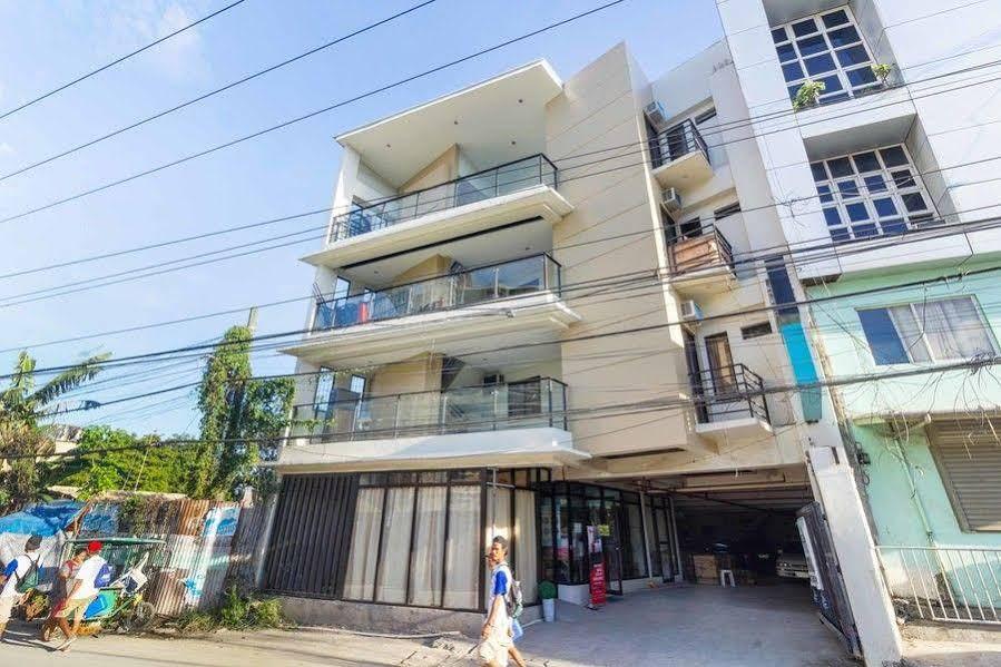 Oyo 707-908 Salinas Suites Cebu Εξωτερικό φωτογραφία
